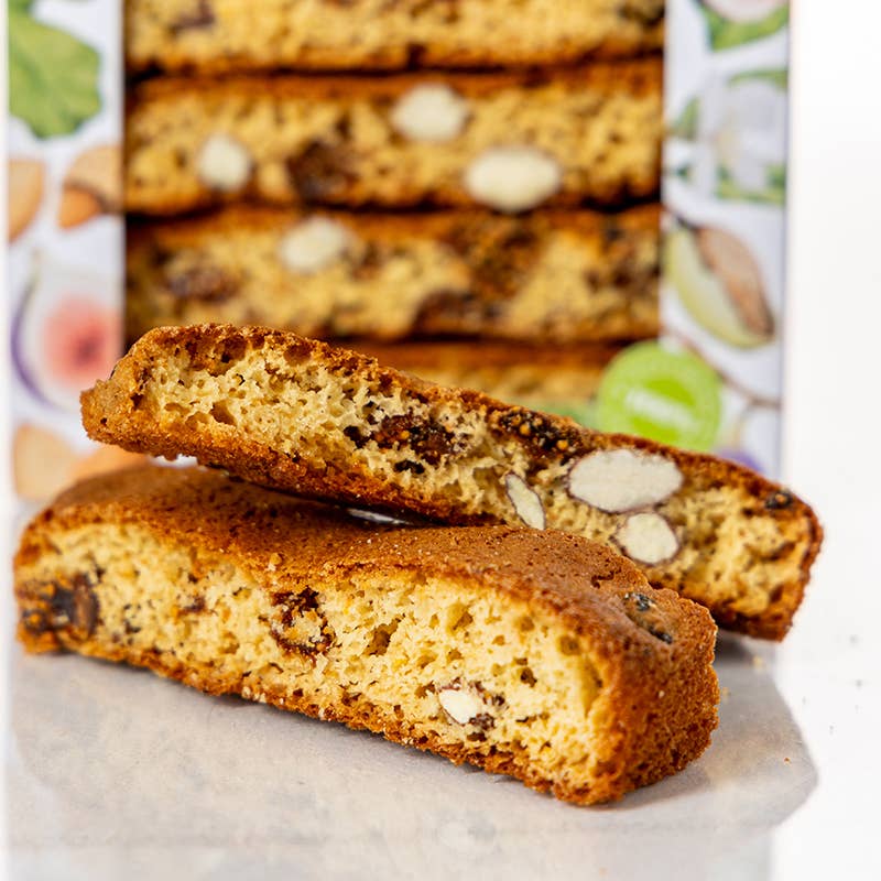 Cantucci con higos y almendras hechos a mano en, Italia Toscana